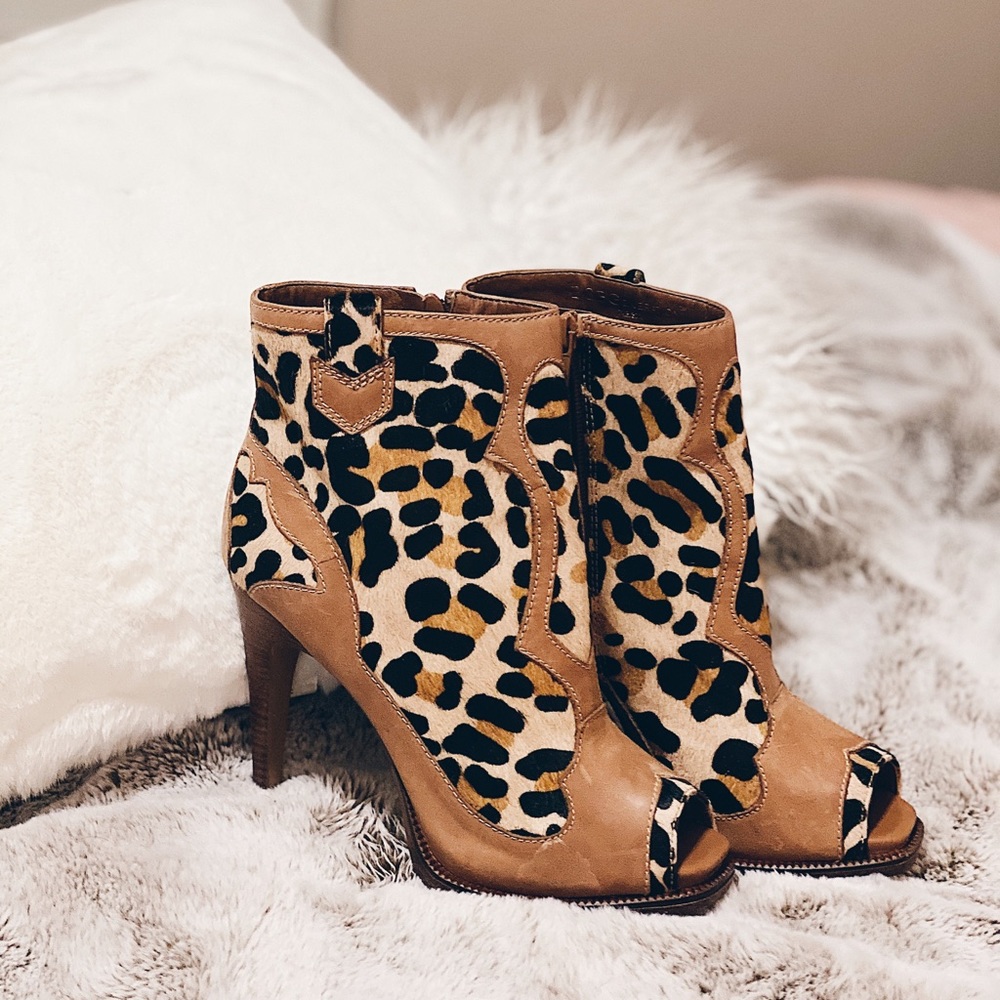 BCBG Tan Leather Leopard Peep Toe Booties